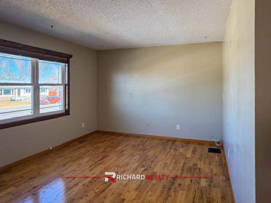 https://bt-photos.global.ssl.fastly.net/wyoming/orig_boomver_1_20261135-2.jpg