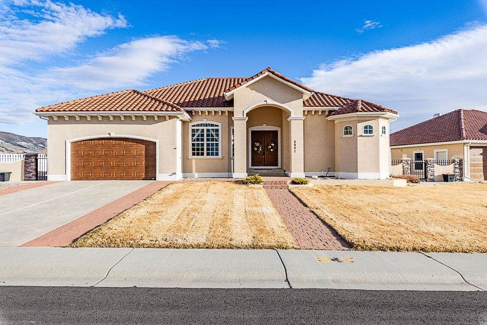 2851 Mustang Drive - Photo 1