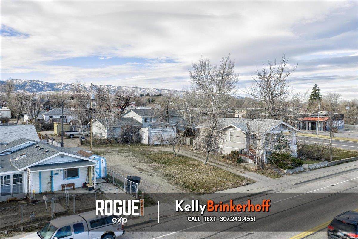 925 13th Street - Photo 1