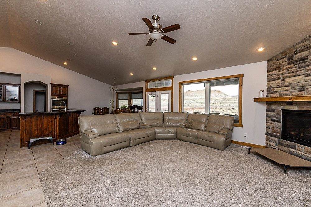 https://bt-photos.global.ssl.fastly.net/wyoming/orig_boomver_1_20261392-2.jpg