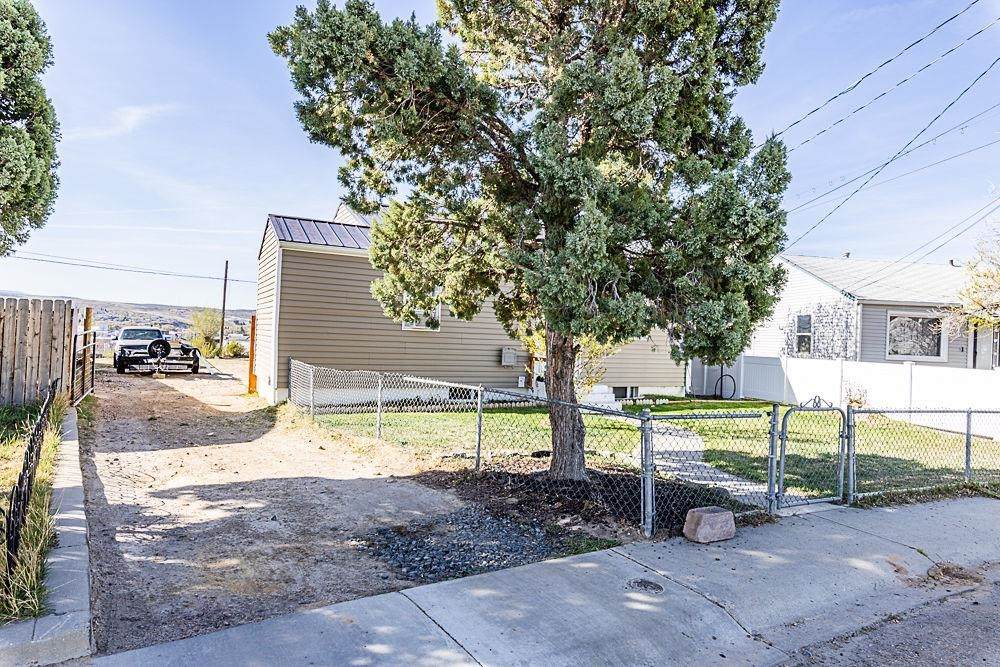 https://bt-photos.global.ssl.fastly.net/wyoming/orig_boomver_1_20261812-2.jpg