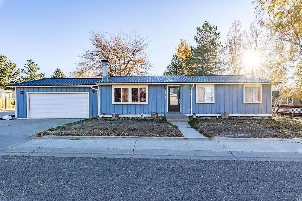 902 Valley Street - Photo 1