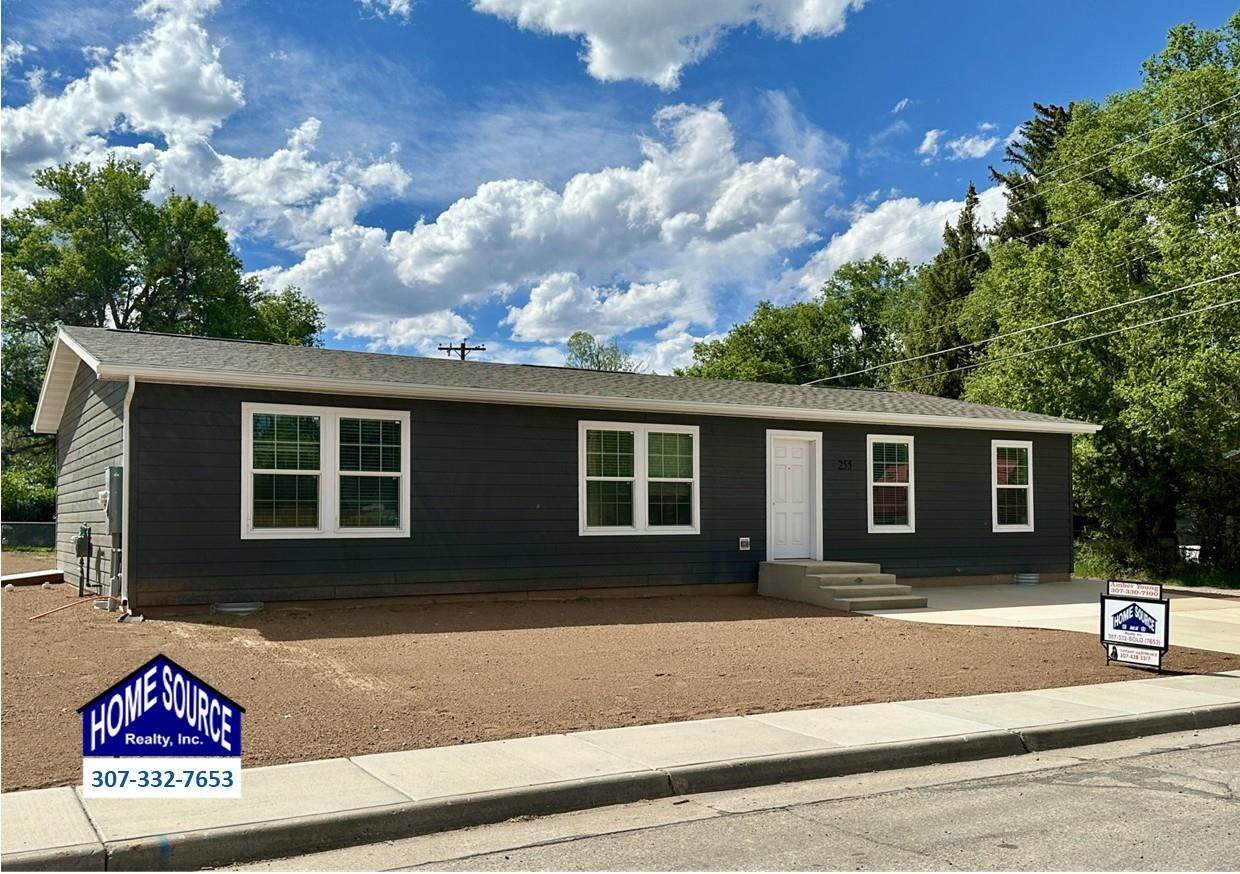 255 9th Street - Photo 1