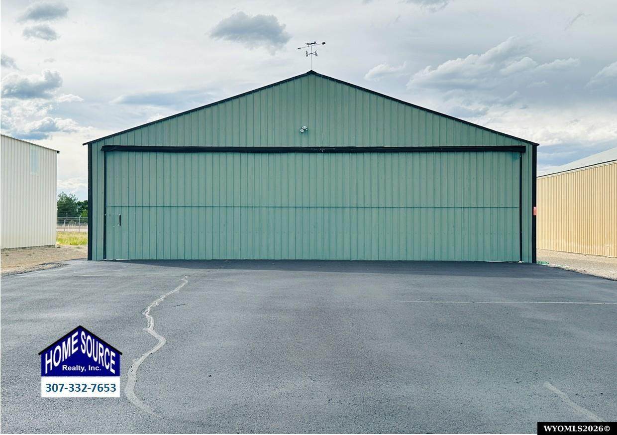  Hangar #511 - Lander Airport - Photo 1