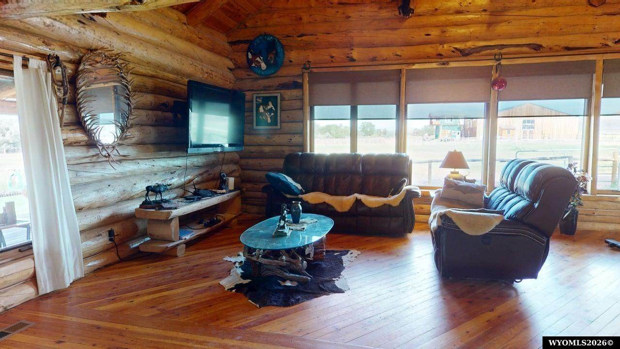 https://bt-photos.global.ssl.fastly.net/wyoming/orig_boomver_1_20263644-2.jpg