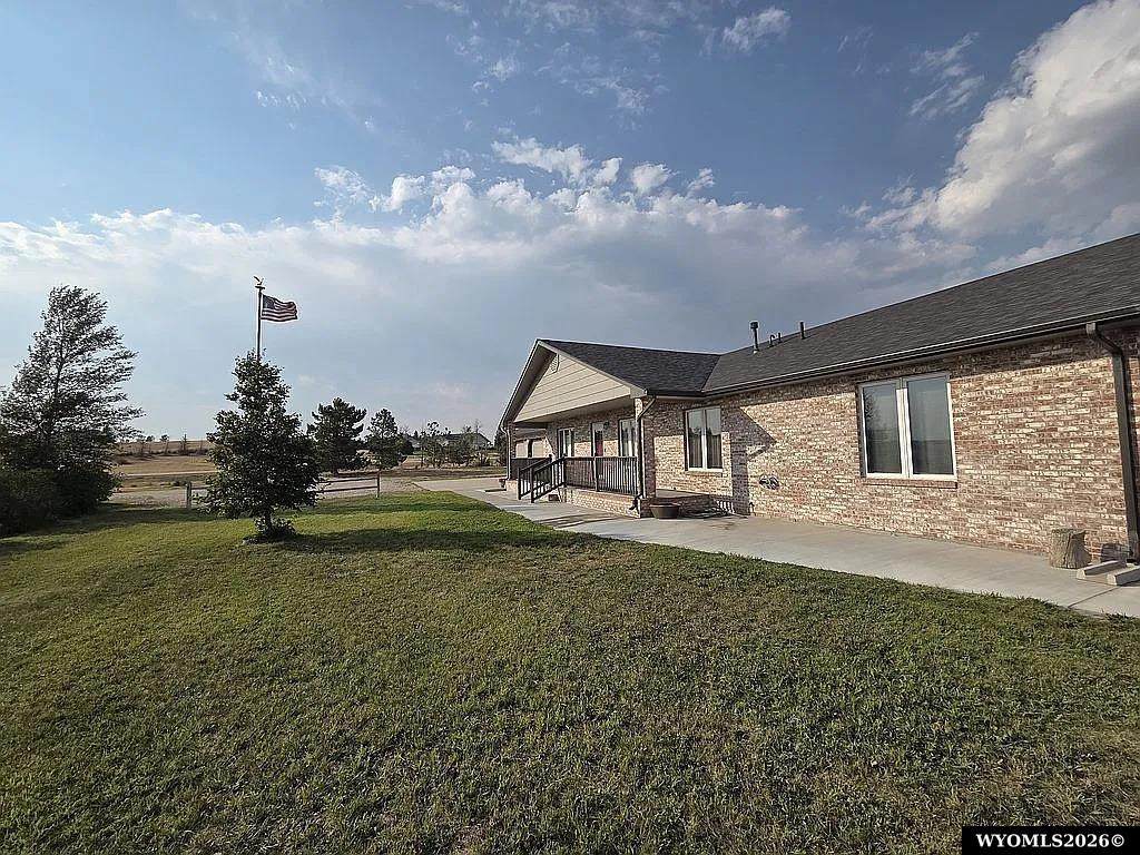 https://bt-photos.global.ssl.fastly.net/wyoming/orig_boomver_1_20264198-2.jpg