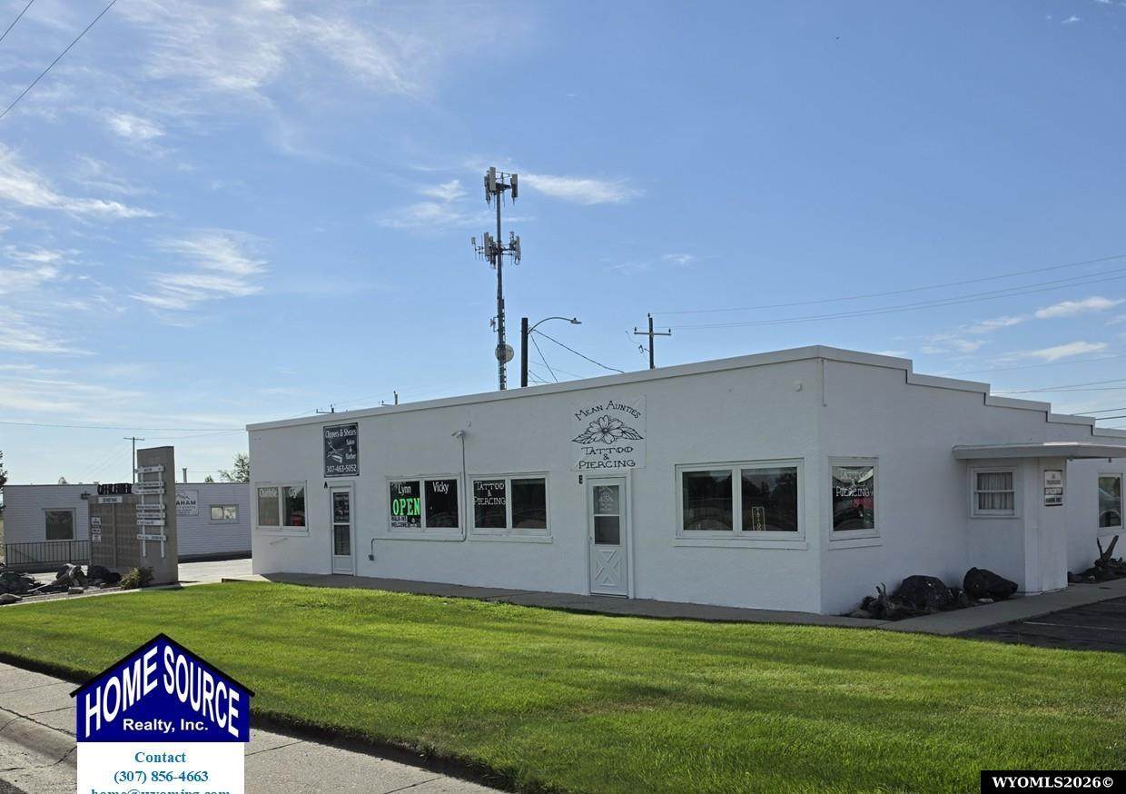 325 Main St - Photo 1