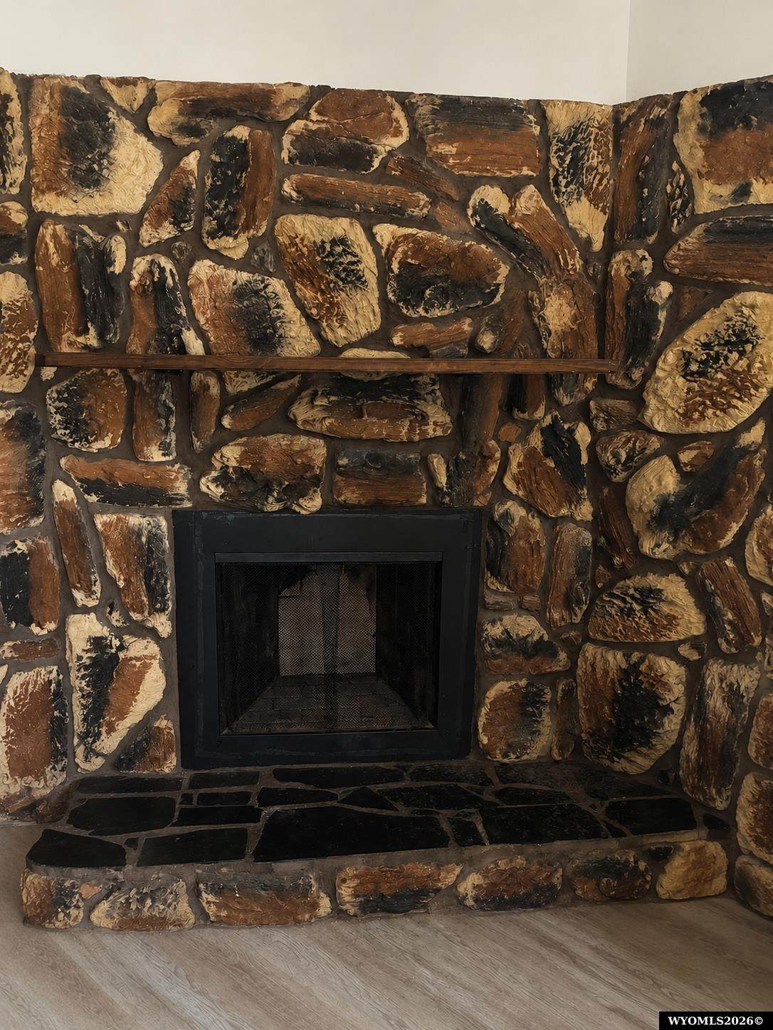 https://bt-photos.global.ssl.fastly.net/wyoming/1280_boomver_1_20264344-2.jpg
