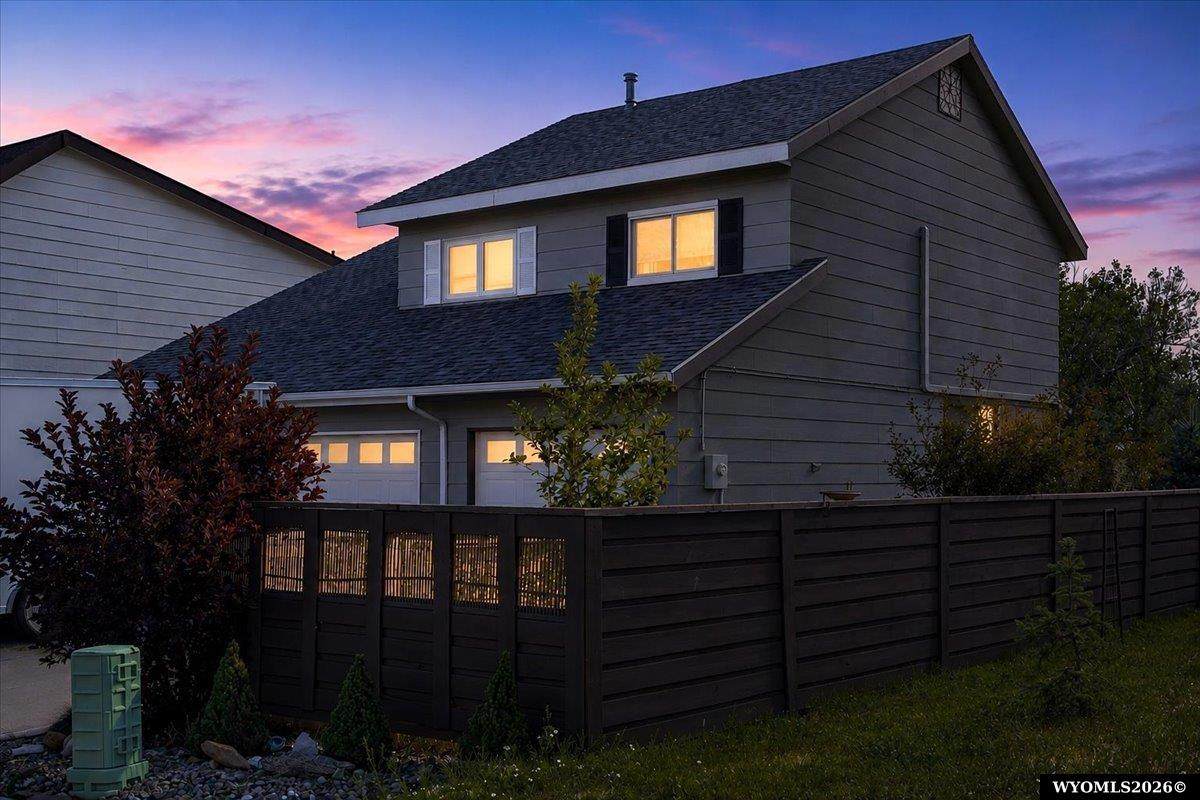 2155 Frances St - Photo 1