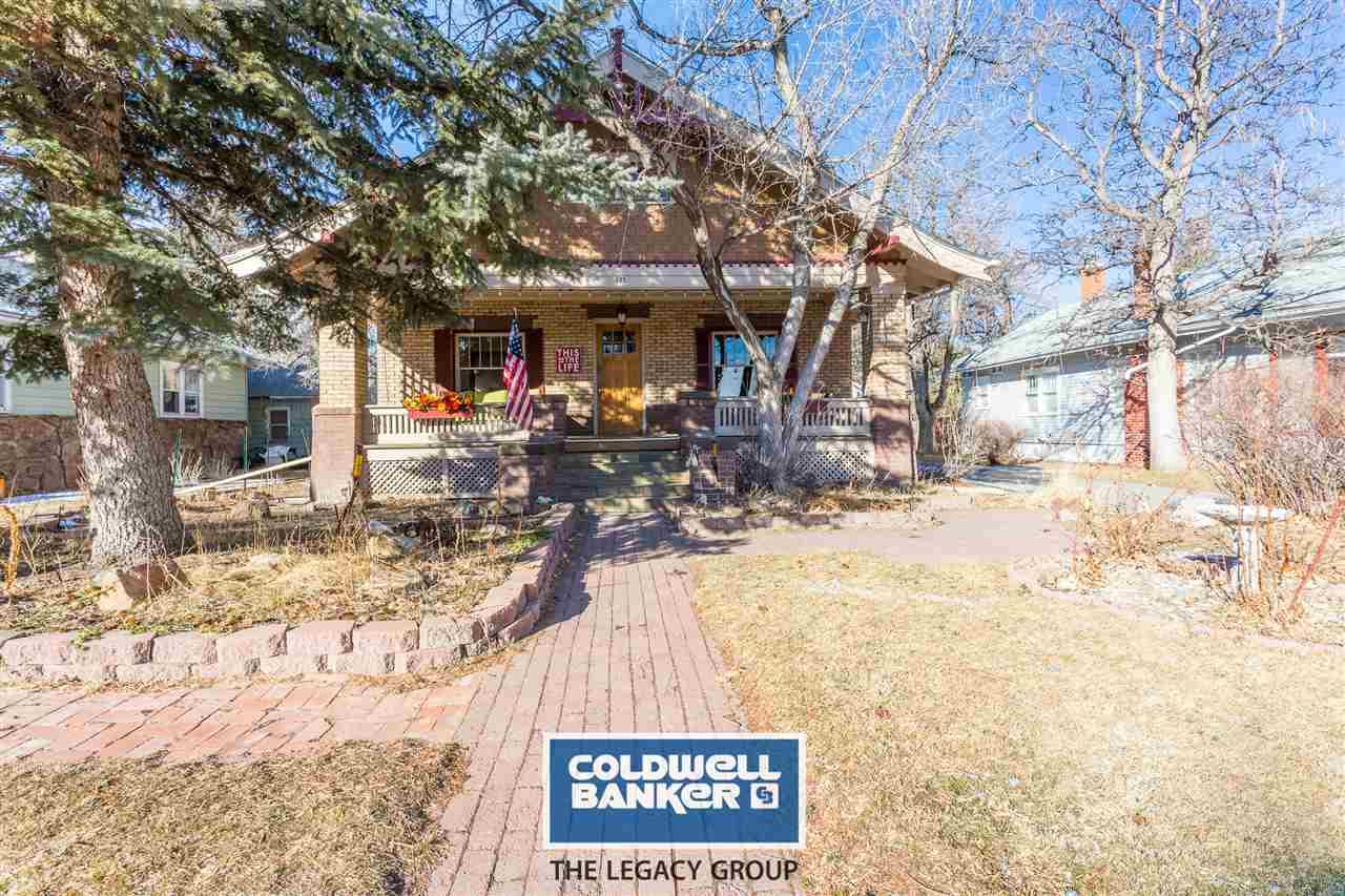 732 Grant - Photo 1