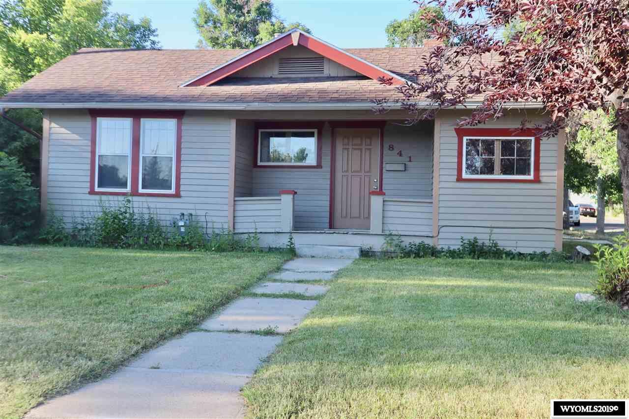 841 13th - Photo 1