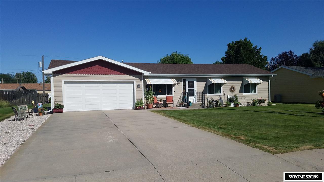 2401 F Street - Photo 1