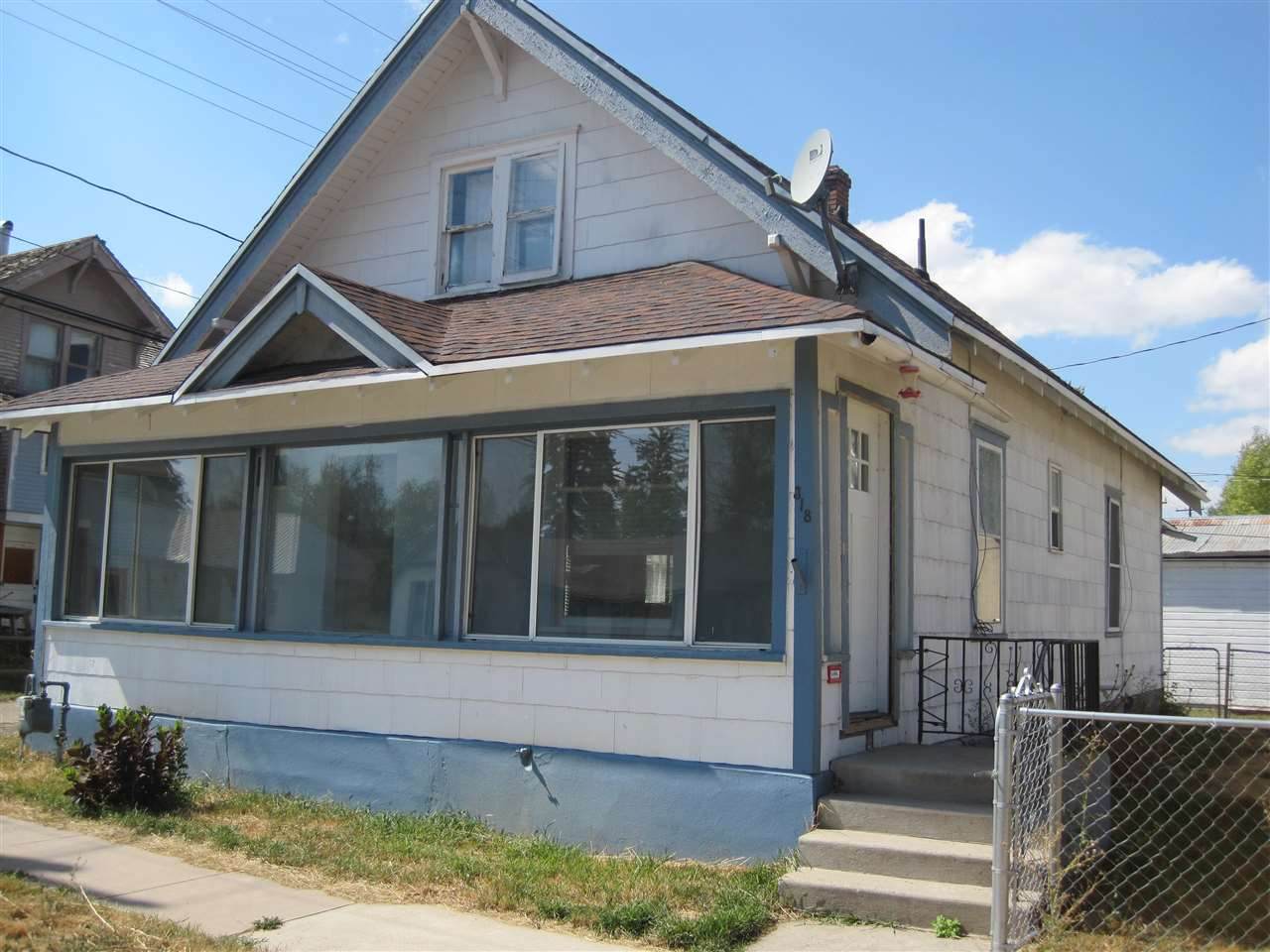 318 8TH Street - Photo 1