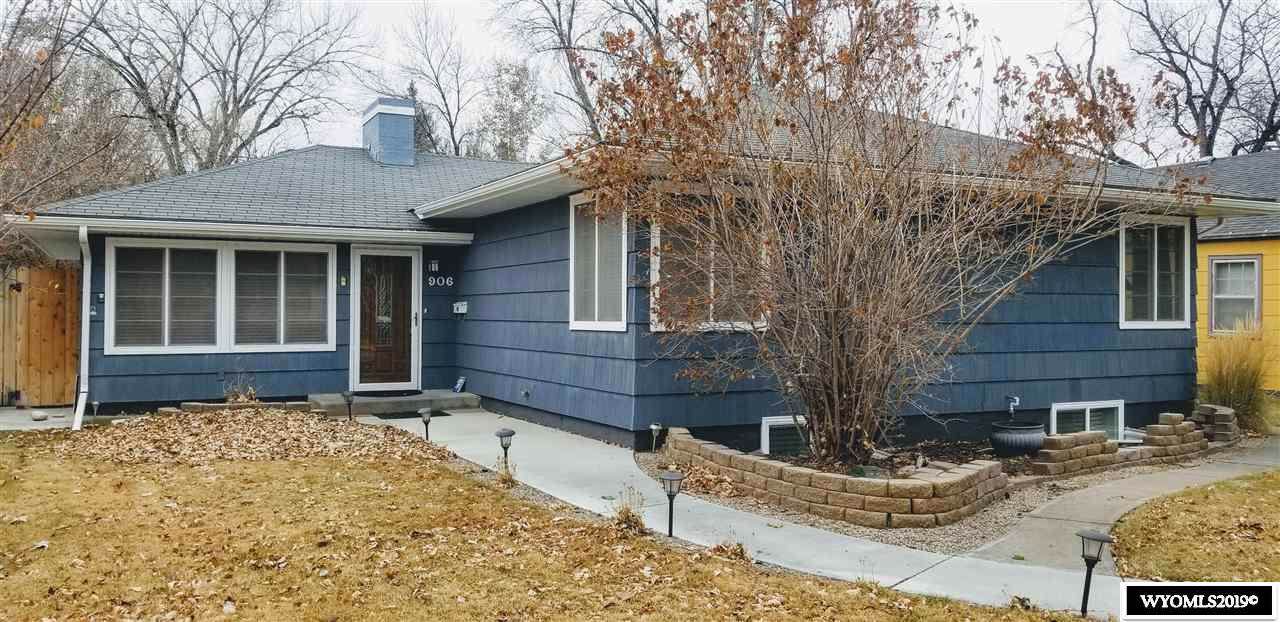 906 Grace Avenue - Photo 1