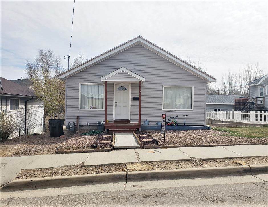 315 Angle Street - Photo 1