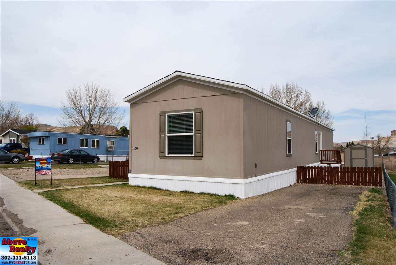 1109 Log Cabin Lane - Photo 1