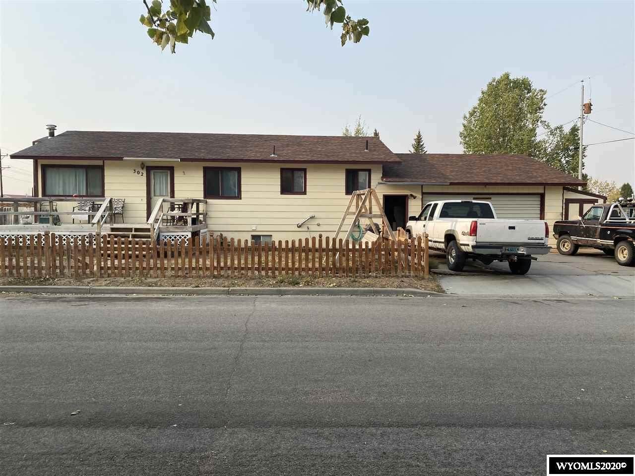 302 Constitution Avenue - Photo 1