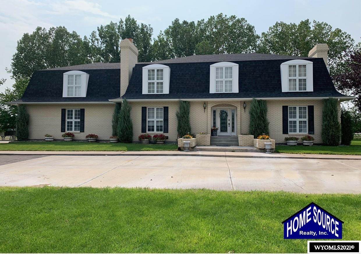 460 Fairway Drive - Photo 1
