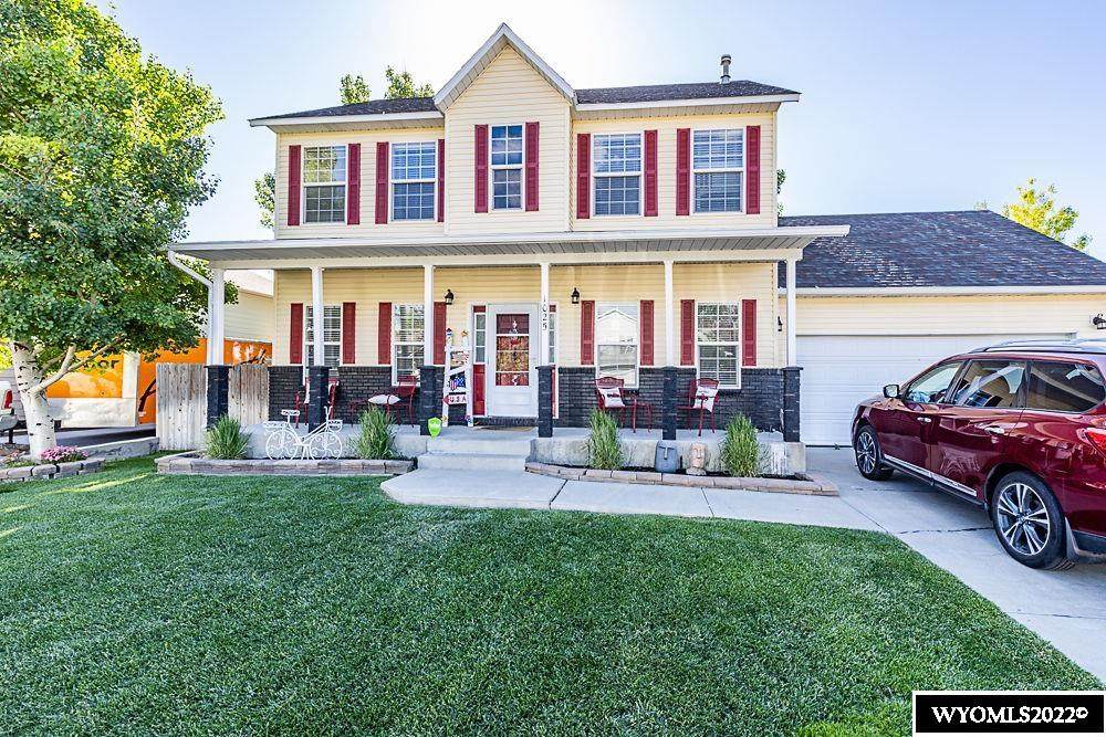 1025 Woodhaven Drive - Photo 1