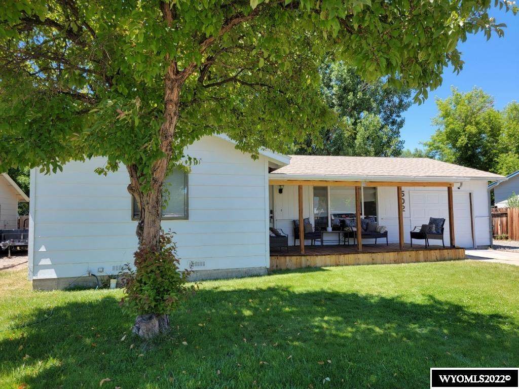 502 Summit Drive - Photo 1