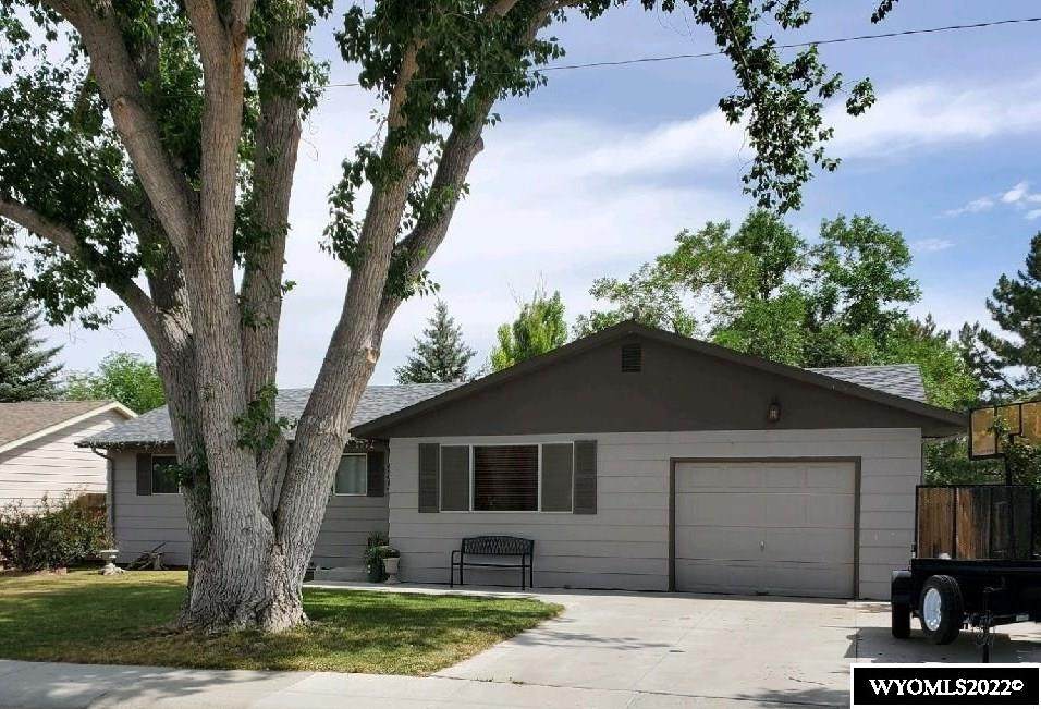 325 Azalea Street - Photo 1