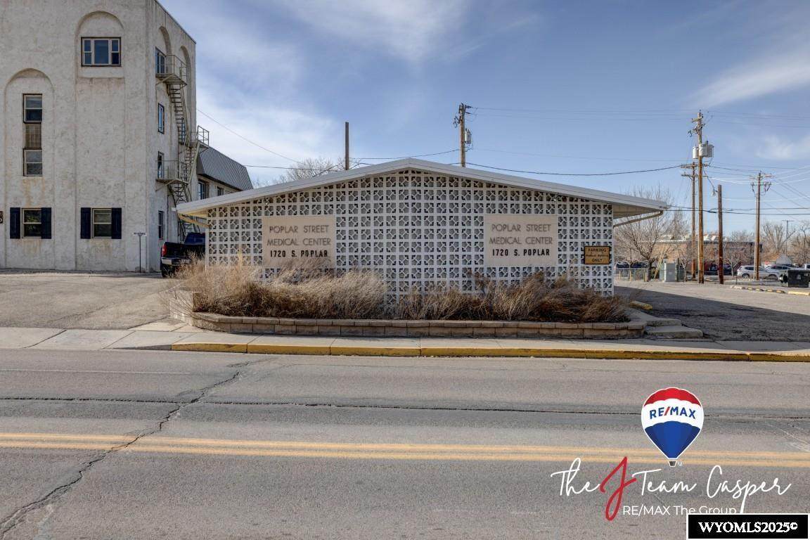 1710 & 1720 Poplar Street - Photo 1