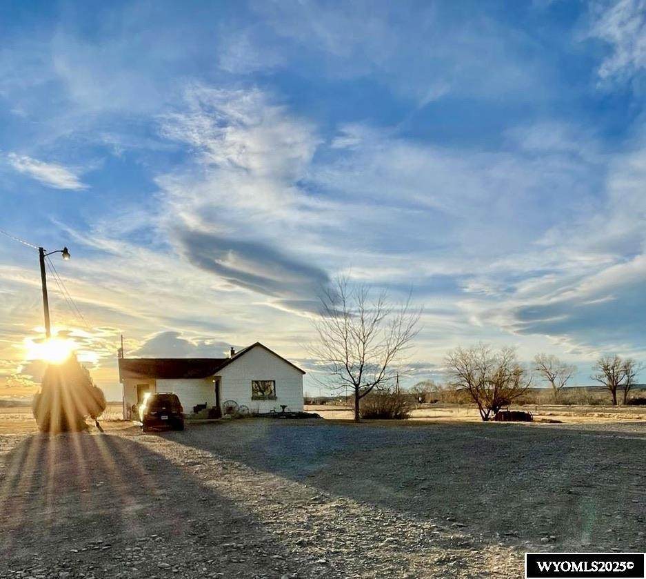 698 Hwy 30 - Photo 1