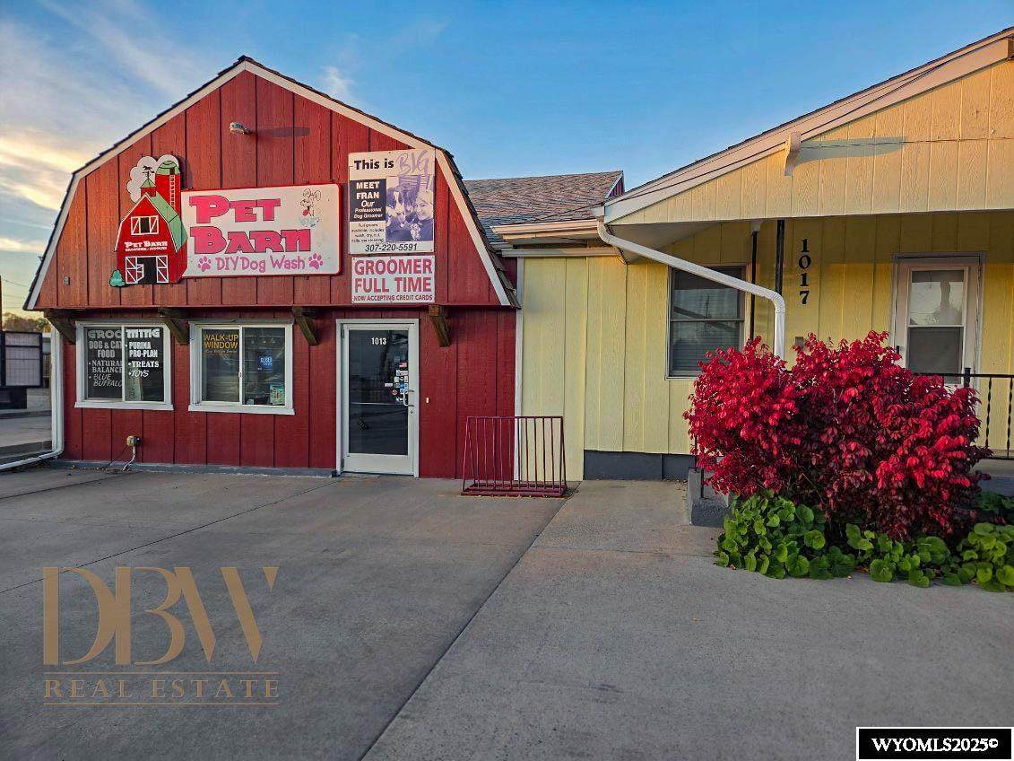 1017 Pullium Avenue - Photo 1