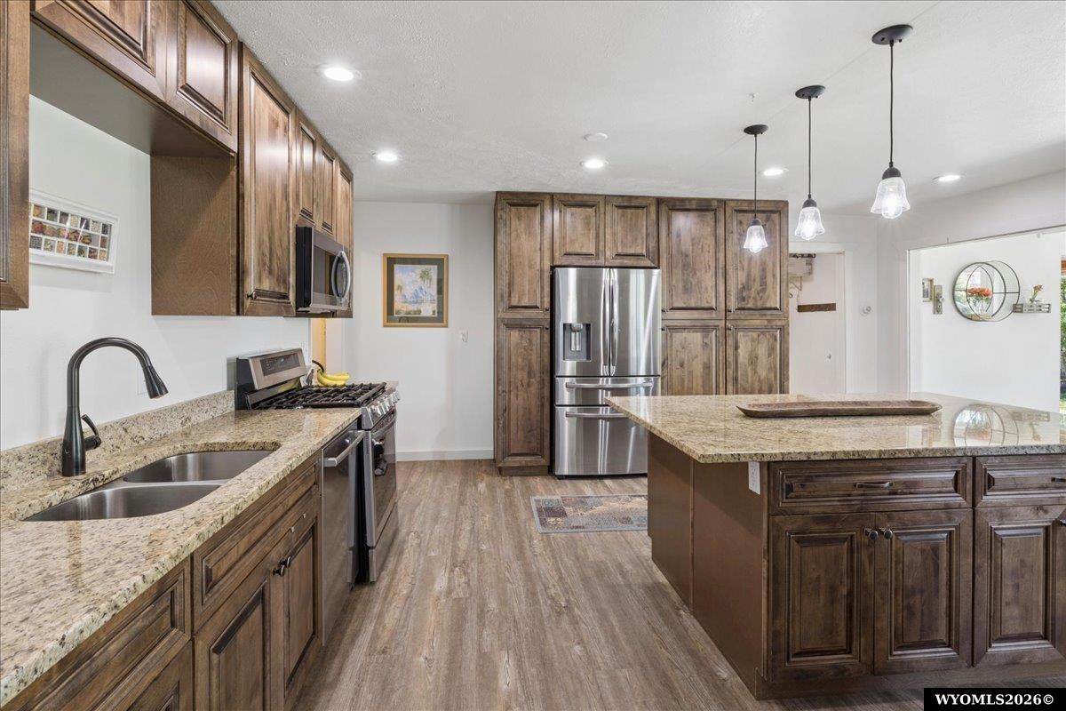 https://bt-photos.global.ssl.fastly.net/wyoming/orig_boomver_2_20262621-2.jpg