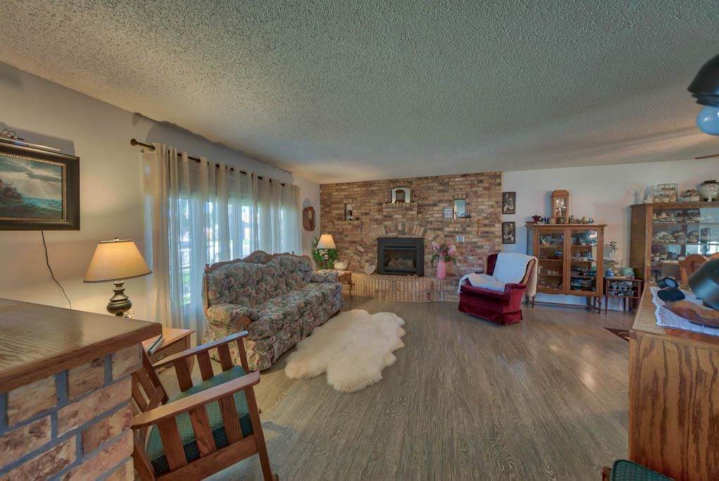 https://bt-photos.global.ssl.fastly.net/wyoming/orig_boomver_2_20262975-2.jpg