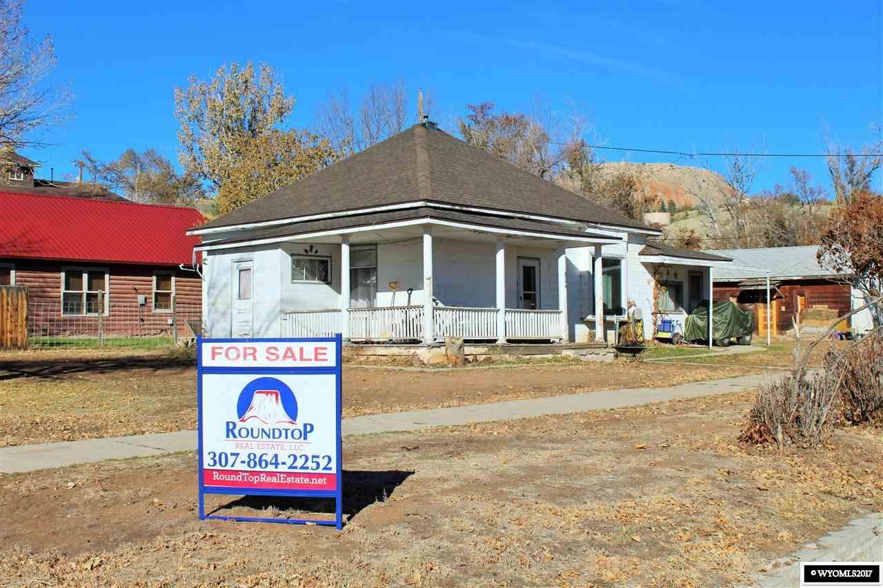 604 6th Street - Photo 1