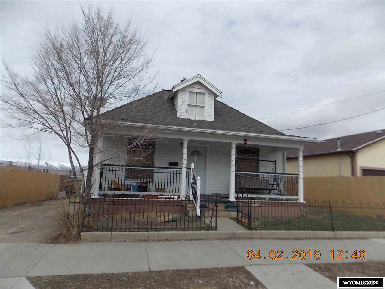 613 Gobel - Photo 1