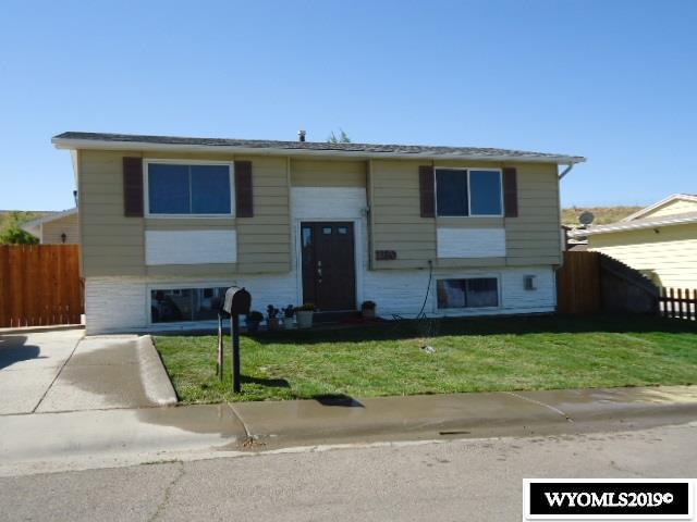 1180 Palisades Court - Photo 1