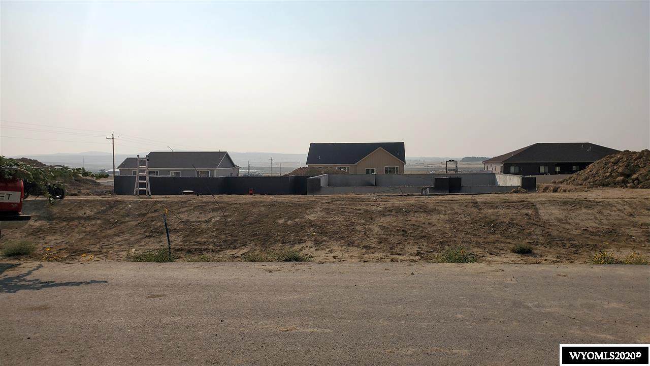 600 West View Way - Photo 1