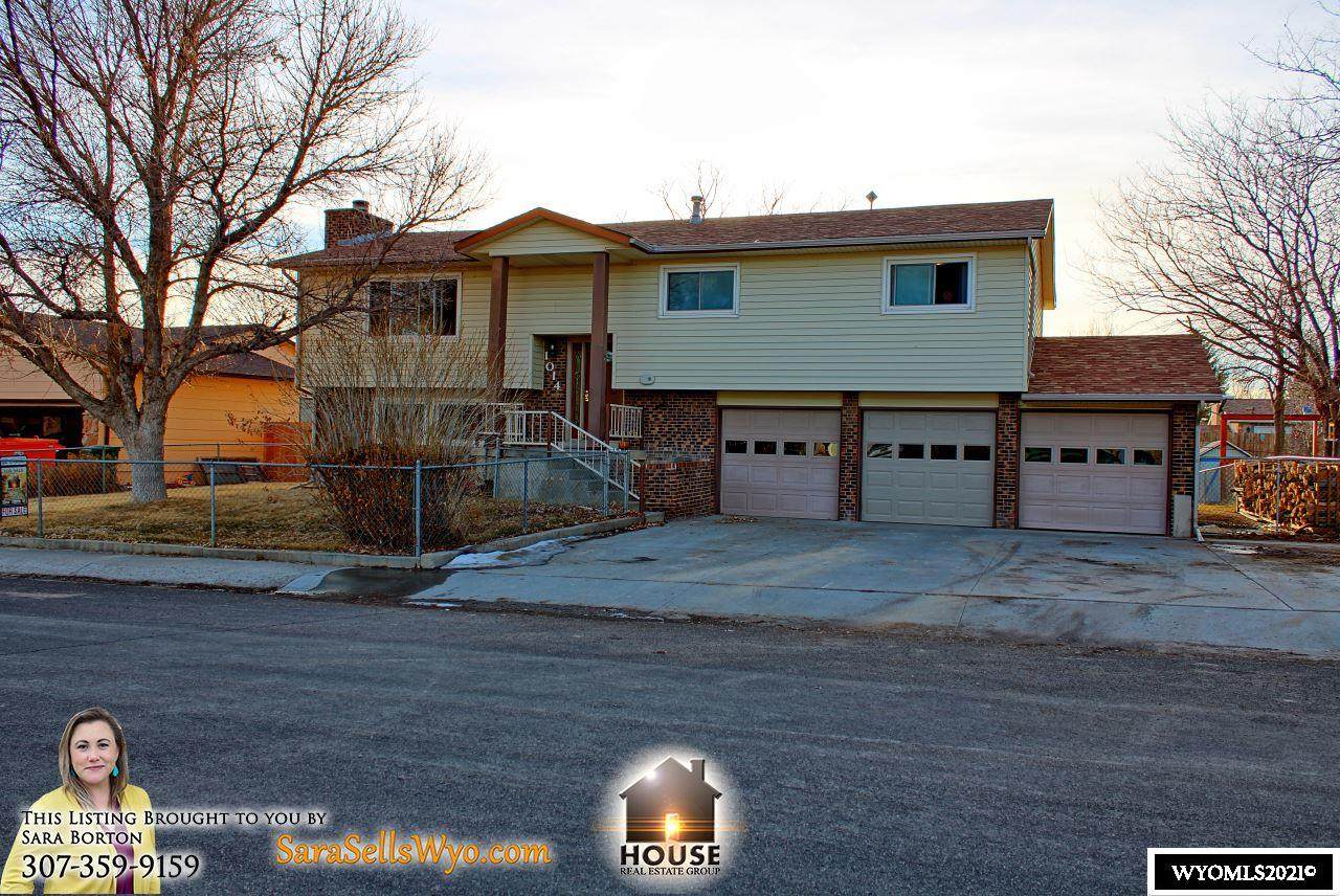 1014 Laredo Drive - Photo 1