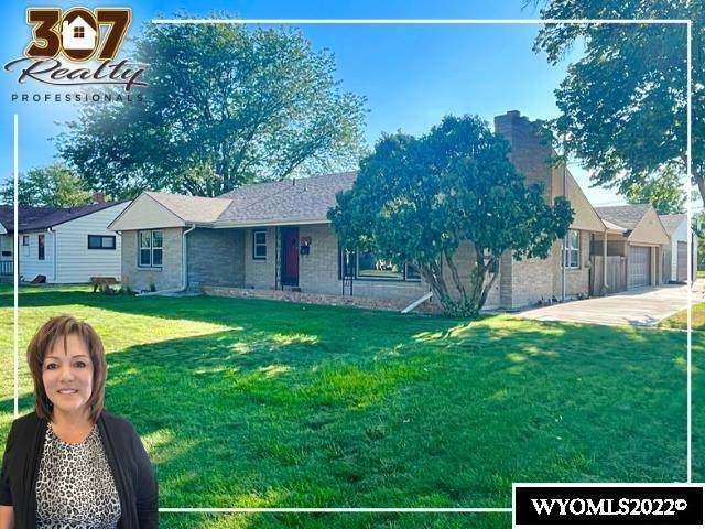 2342 E Street - Photo 1