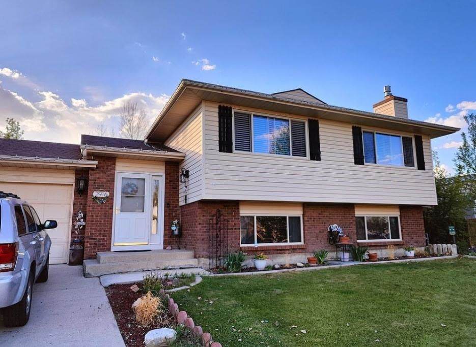 2916 Colima Drive - Photo 1