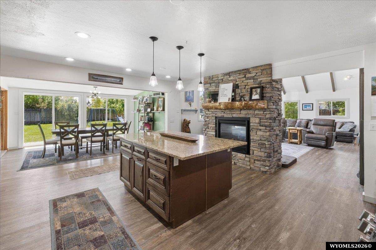 201 Broken Circle Dr - Photo 1
