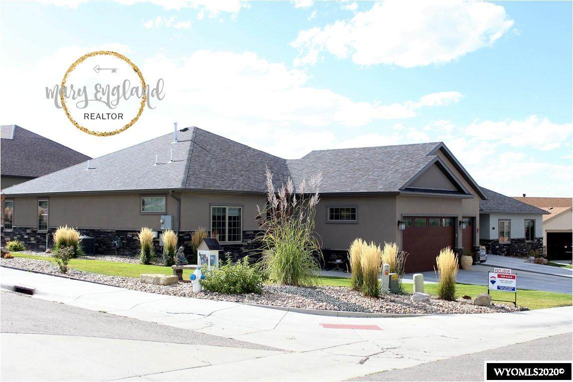 1620 Blue Spruce - Photo 1