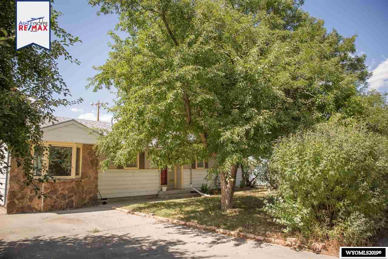 1414 Sycamore Street - Photo 1