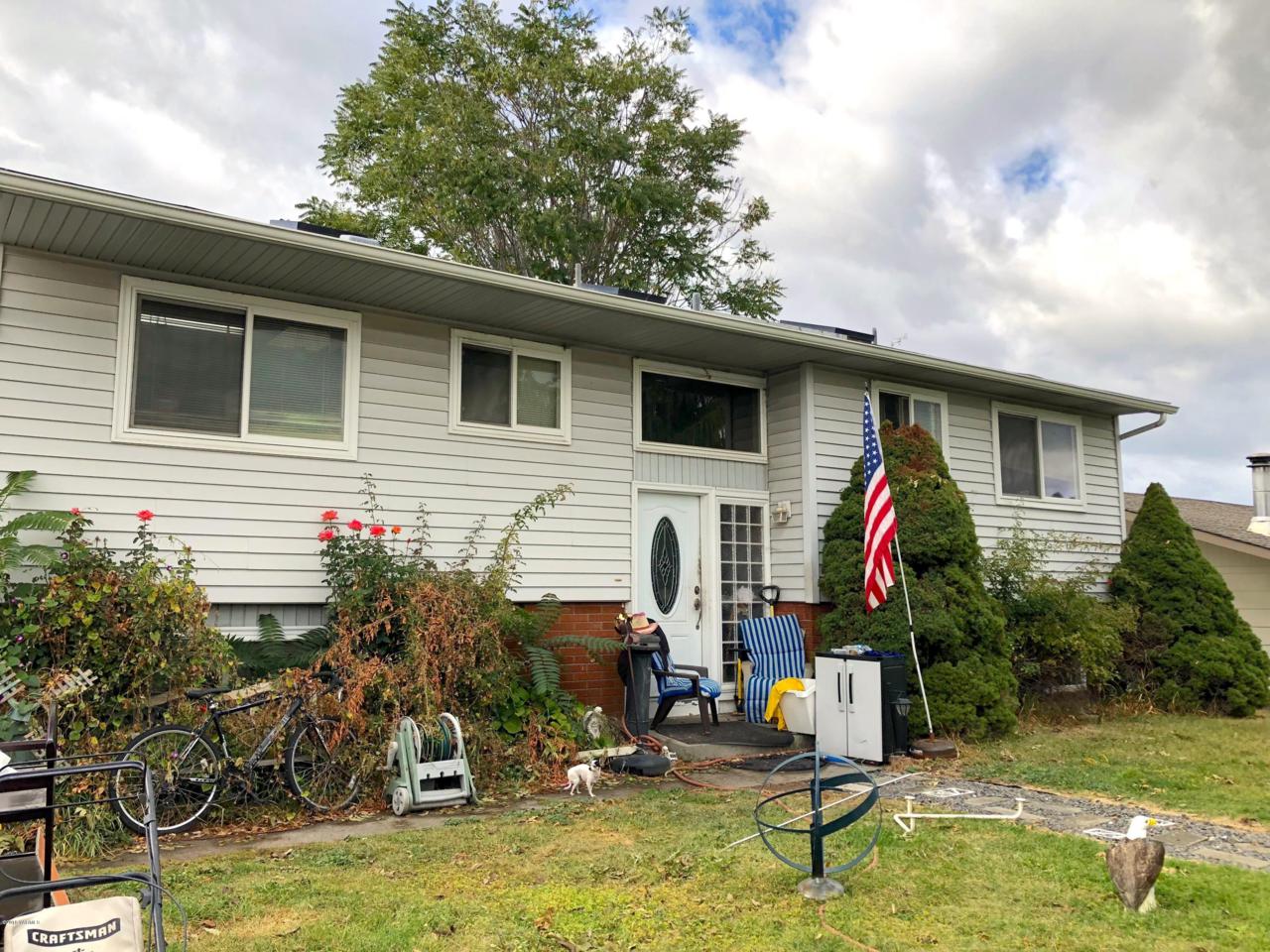 908 49th Ave - Photo 1