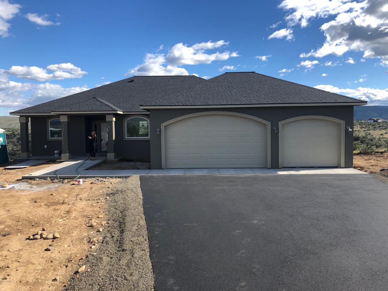 290 Sparrow Ln - Photo 1