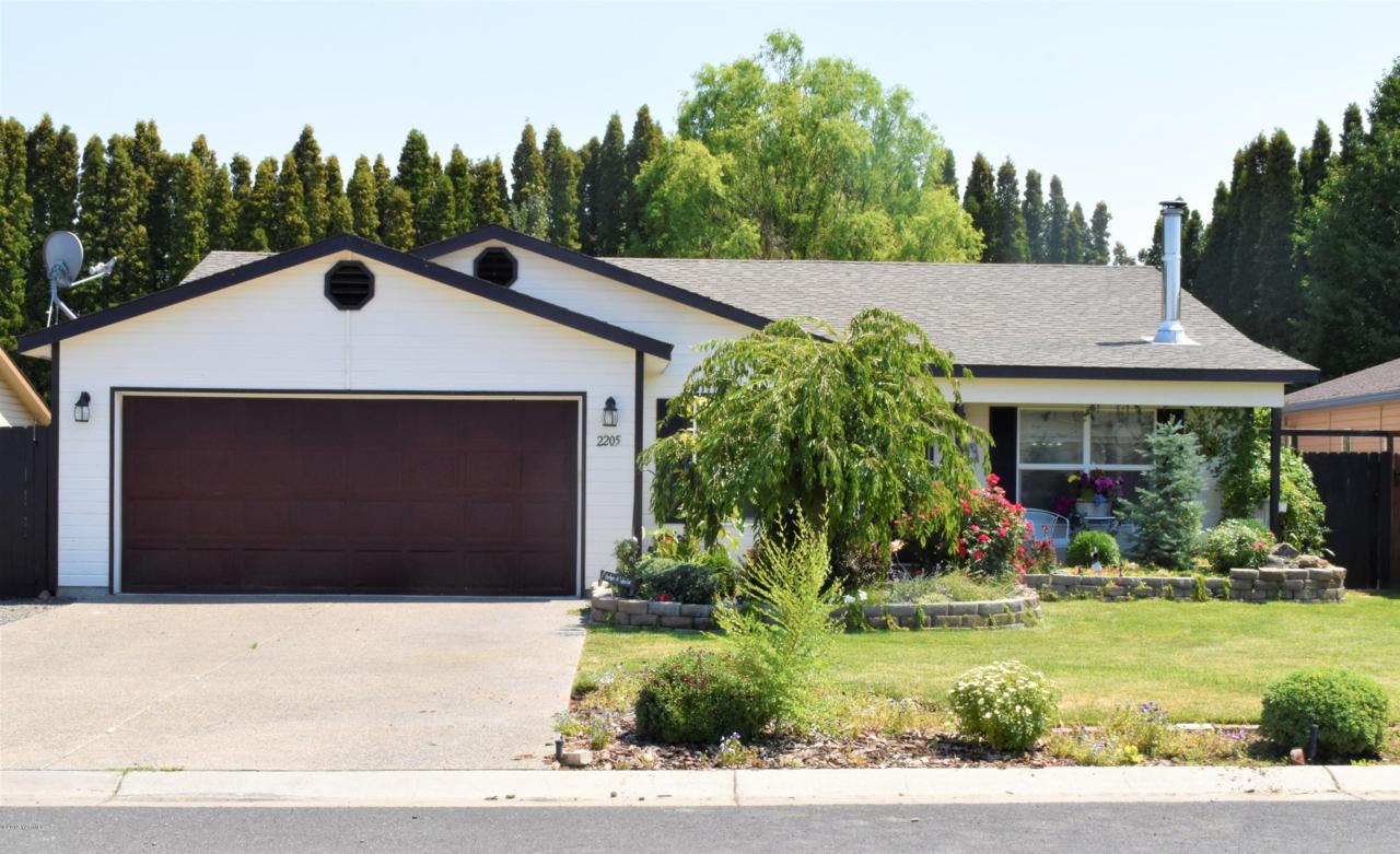 2205 65th Ave - Photo 1