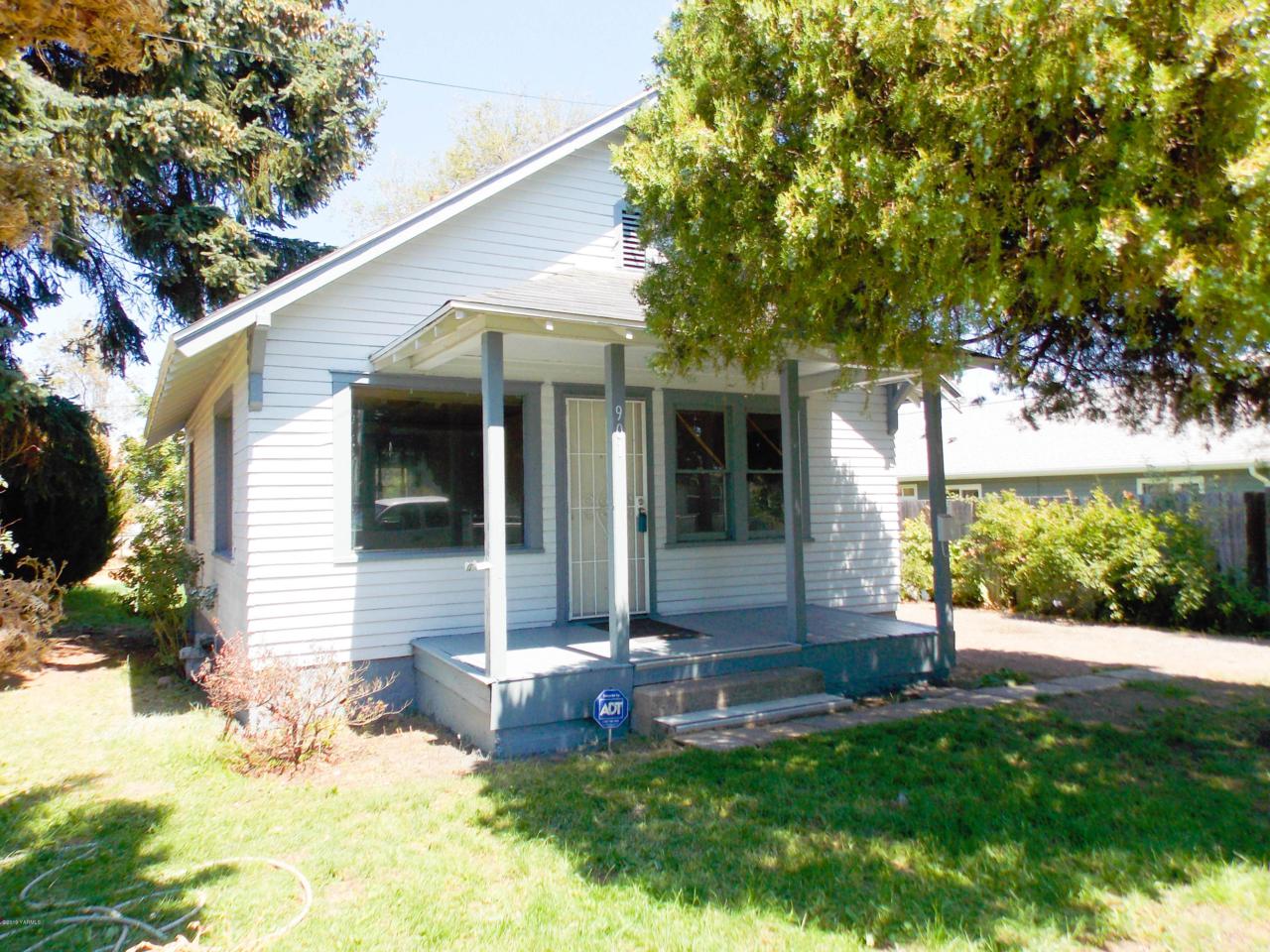 901 Spruce St - Photo 1 901 Spruce St - Photo 1