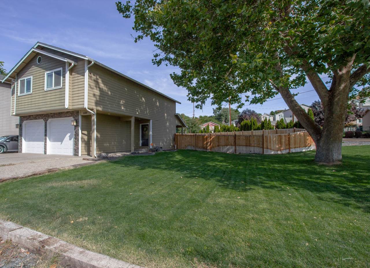 601 Home Ave - Photo 1