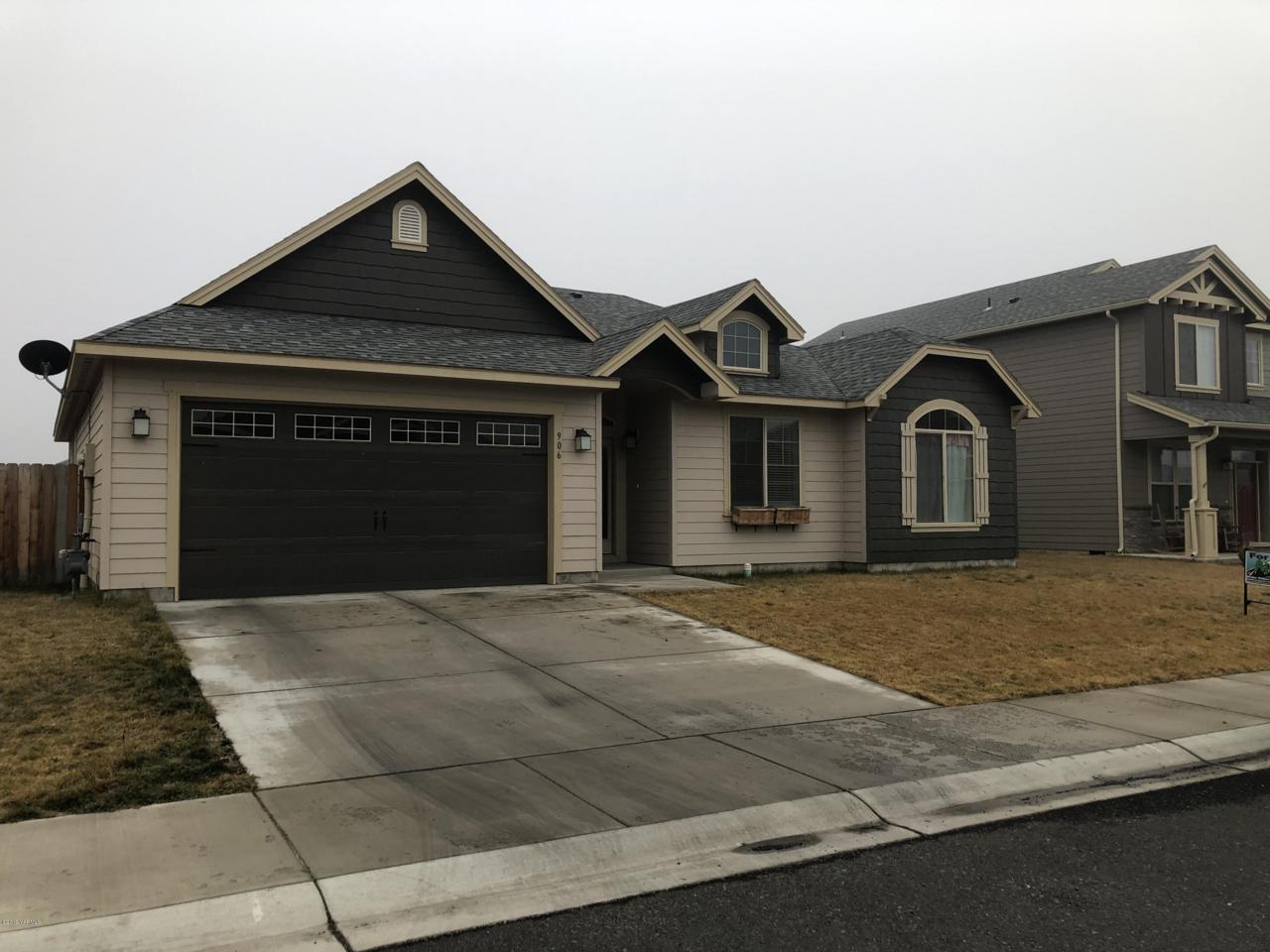 906 Crystal Ave - Photo 1