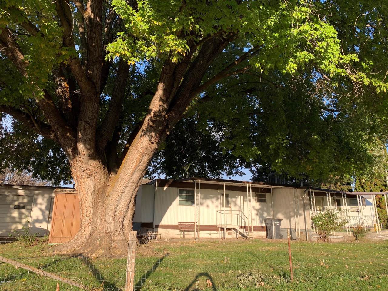 118 Mobile Home Ave - Photo 1