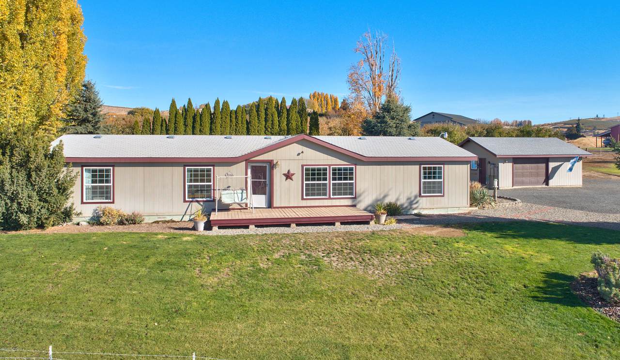 500 Shadbolt Rd - Photo 1