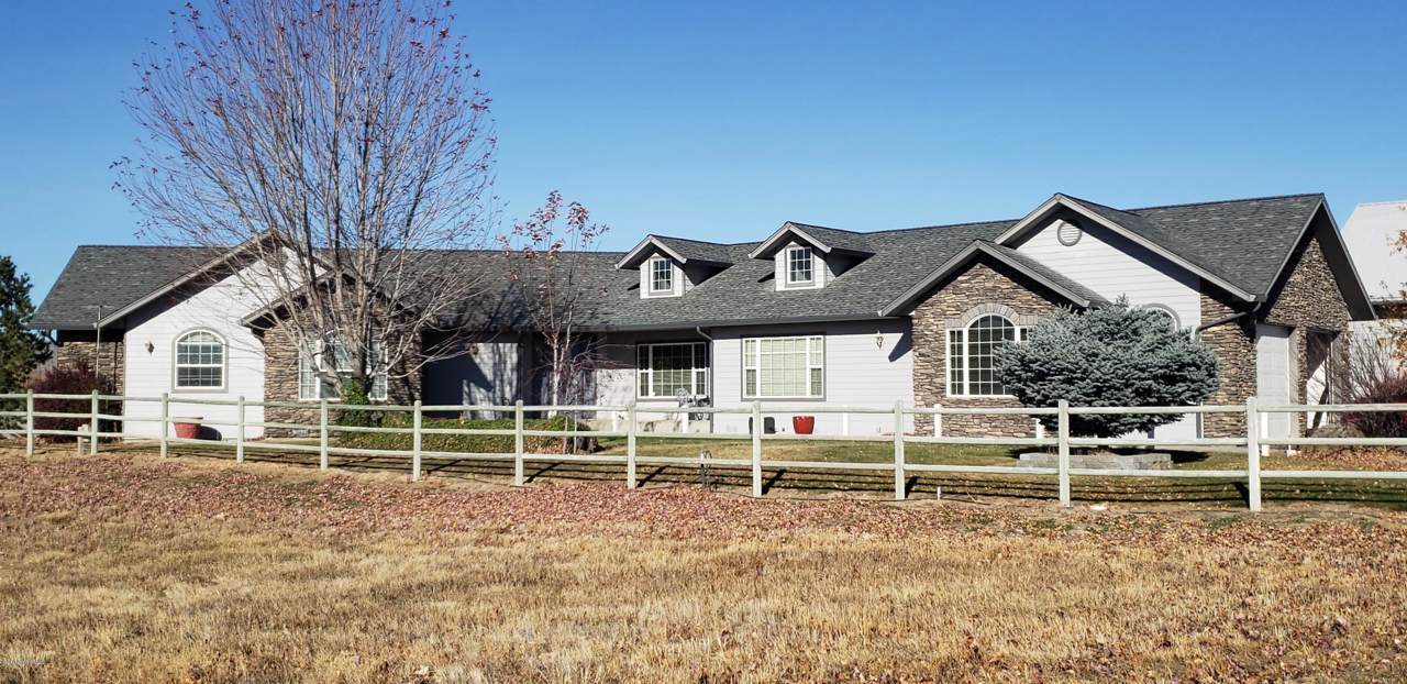 161 Huntzinger Rd - Photo 1