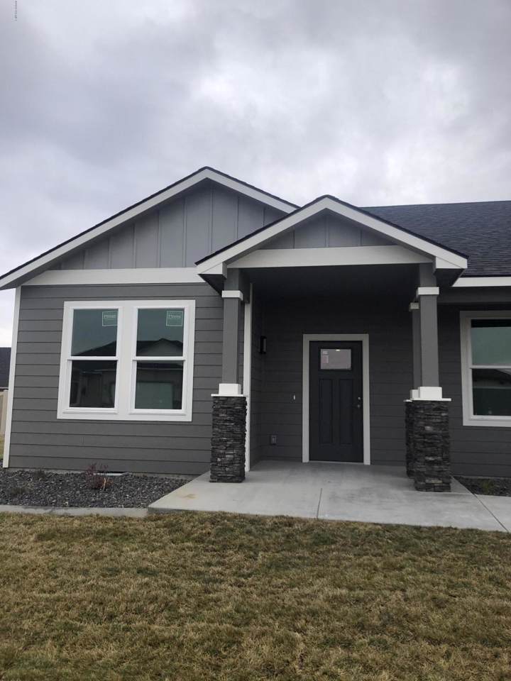 1480 Goodlander Rd - Photo 1